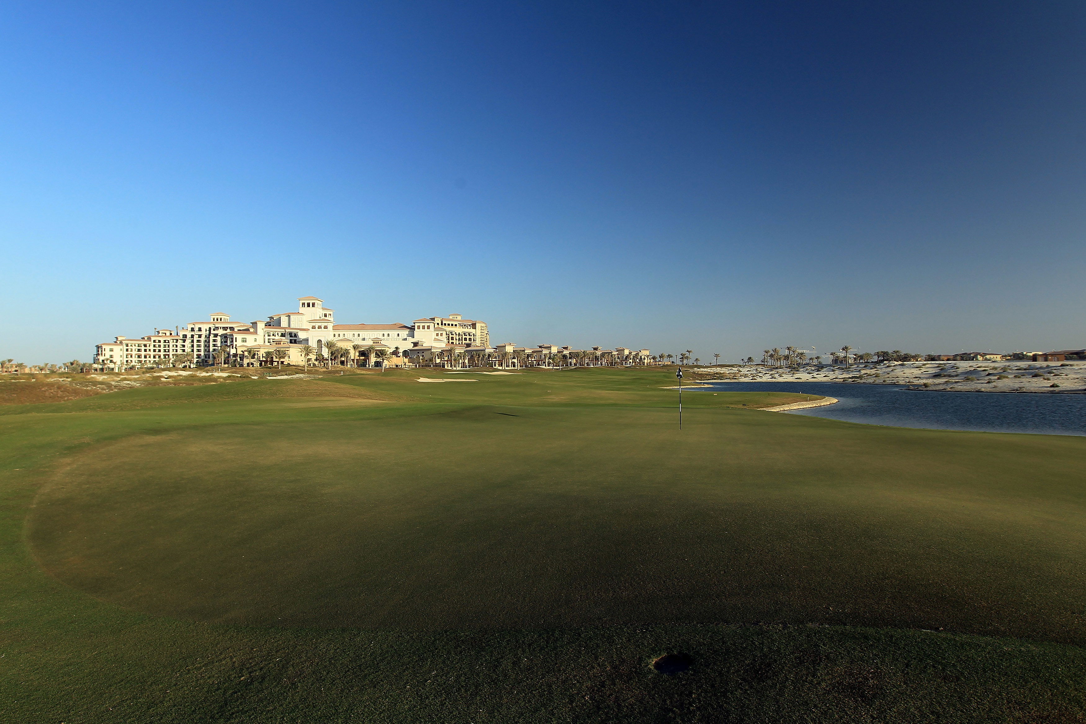 Dubai, Abu Dhabi: golf guide