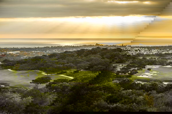 World class Sotogrande STAY & PLAY package offers unforgettable golf experience